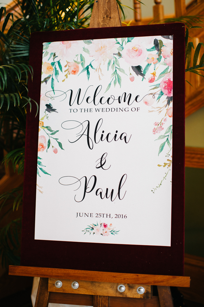 timeless-michigan-wedding-at-the-city-opera-house-32