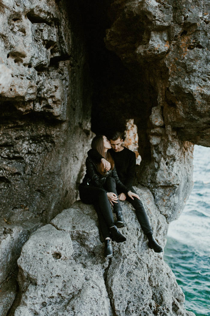 this-blogger-couple-celebrated-their-engagement-in-bruce-peninsula-national-park-inna-yasinska-photography-13