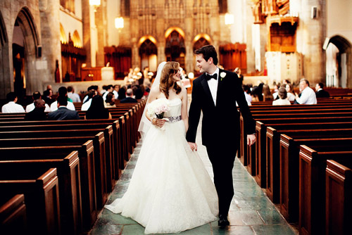 chic and stylish Chicago wedding at The Trump Hotel & Tower, photos by Olivia Leigh Photographie | via junebugweddings.com chic and stylish Chicago wedding at The Trump Hotel & Tower, photos by Olivia Leigh Photographie | via junebugweddings.com