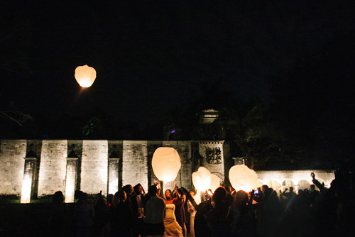 Outdoor Miami wedding at the Ancient Spanish Monastery - photos by Becca Borge | junebugweddings.com Outdoor Miami wedding at the Ancient Spanish Monastery - photos by Becca Borge | junebugweddings.com