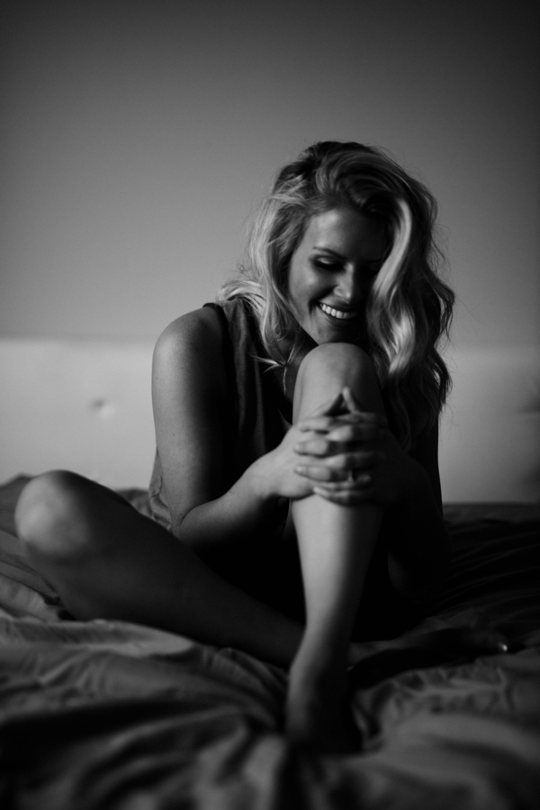 intimate-calgary-boudoir-session-at-home-21