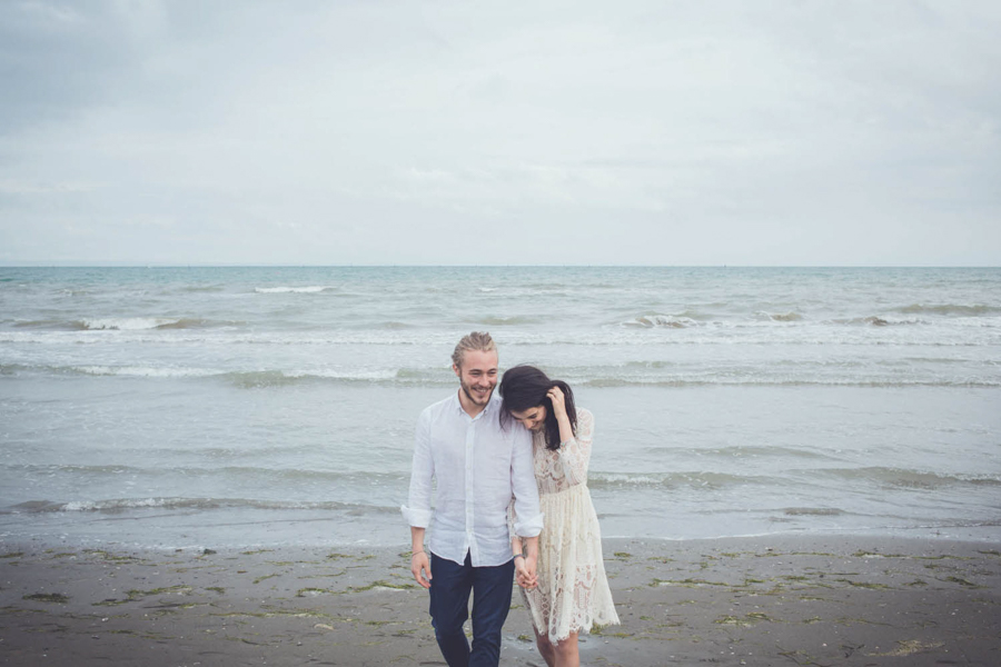 Windy-Lignano-Sabbiadoro-Beach-Engagement-Photos-Tramontina-Studio-12