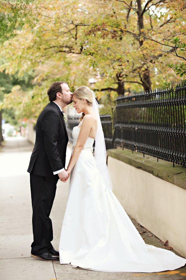 North Carolina wedding at The Carolina Yacht Club, photo by Whitebox Photo | via junebugweddings.com North Carolina wedding at The Carolina Yacht Club, photo by Whitebox Photo | via junebugweddings.com