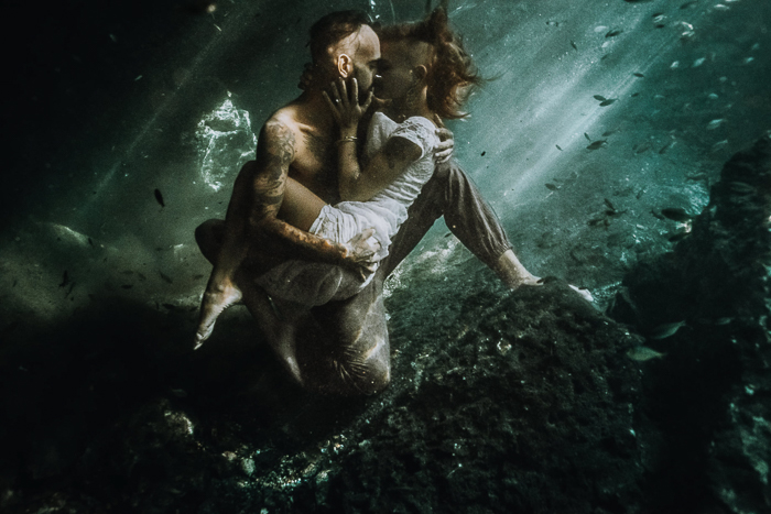 underwater wedding photo