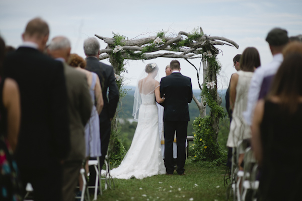 woodland wedding at Benmarl Winery, New York, photo by Richard Israel | via junebugweddings.com woodland wedding at Benmarl Winery, New York, photo by Richard Israel | via junebugweddings.com