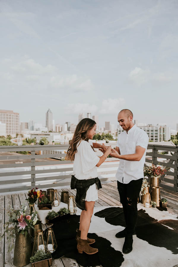 modern-rooftop-proposal-overlooking-the-atlanta-skyline-25