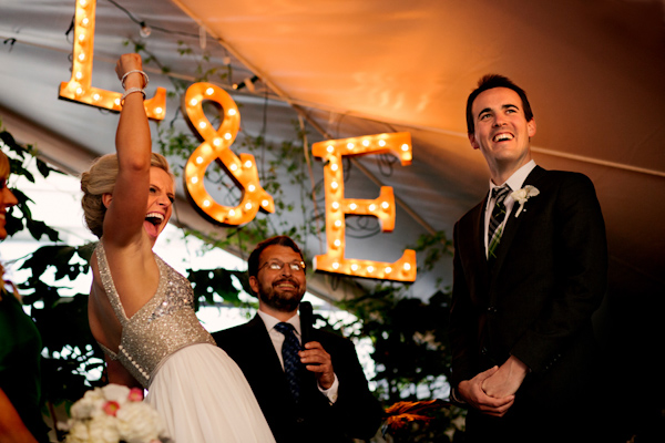 glittery gold bridal style, photo by Stark Photography | via junebugweddings.com glittery gold bridal style, photo by Stark Photography | via junebugweddings.com
