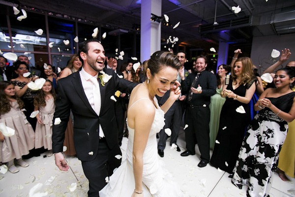 glamorous eco friendly jewish wedding at AT&T center in Los Angeles, California, photos by Callaway Gable | via junebugweddings.com glamorous eco friendly jewish wedding at AT&T center in Los Angeles, California, photos by Callaway Gable | via junebugweddings.com