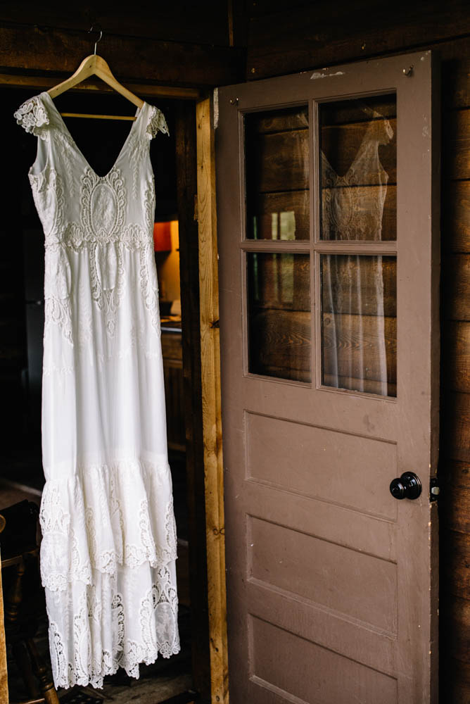 Wildflower-Inspired-Wedding-by-the-Colorado-River (3 of 36)