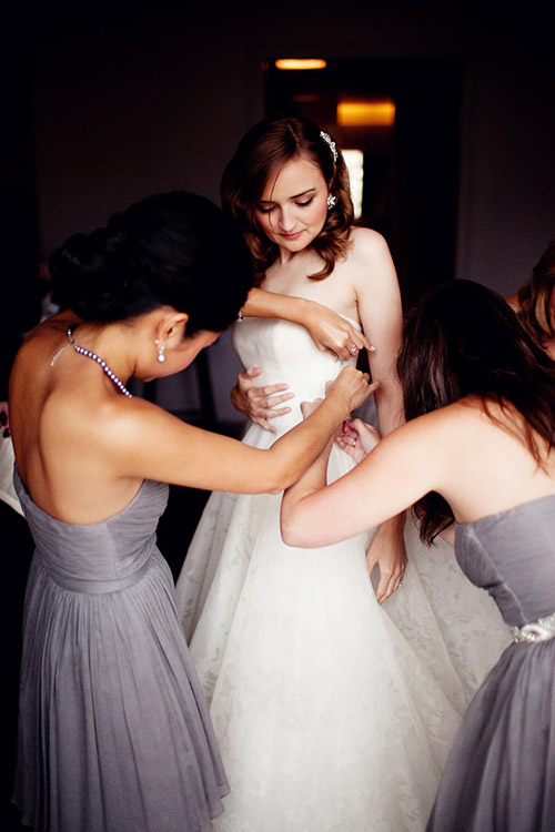 chic and stylish Chicago wedding at The Trump Hotel & Tower, photos by Olivia Leigh Photographie | via junebugweddings.com chic and stylish Chicago wedding at The Trump Hotel & Tower, photos by Olivia Leigh Photographie | via junebugweddings.com