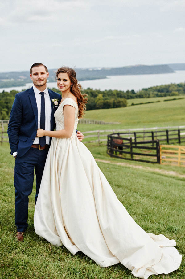 Stunningly-Thoughtful-Lauxmont-Farms-Wedding-Pennsylvania-33