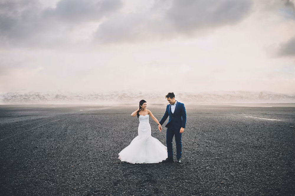 Pre-Wedding-Photos-in-Iceland (23 of 41)