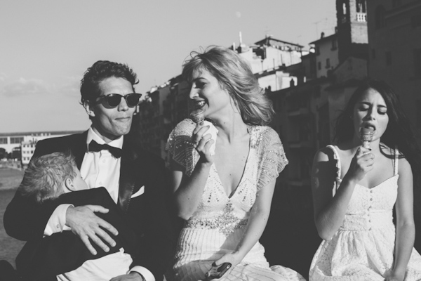intimate wedding in Florence, Italy, photos by Italian wedding photographers Alessandro and Veronica Roncaglione | via junebugweddings.com intimate wedding in Florence, Italy, photos by Italian wedding photographers Alessandro and Veronica Roncaglione | via junebugweddings.com