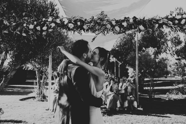 romantic destination wedding ceremony kiss romantic destination wedding ceremony kiss