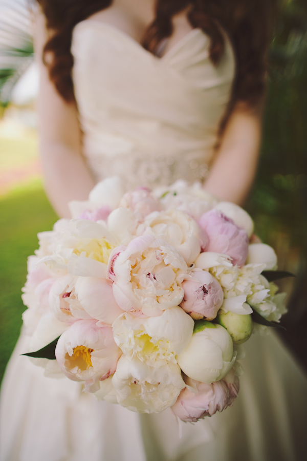 Hawaii destination wedding on Lanai island with photos by Anna Kim Photography | via junebugweddings.com Hawaii destination wedding on Lanai island with photos by Anna Kim Photography | via junebugweddings.com