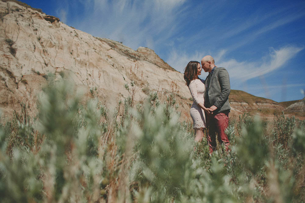 Striking-Red-Deer-River-Engagement-Session (16 of 24)