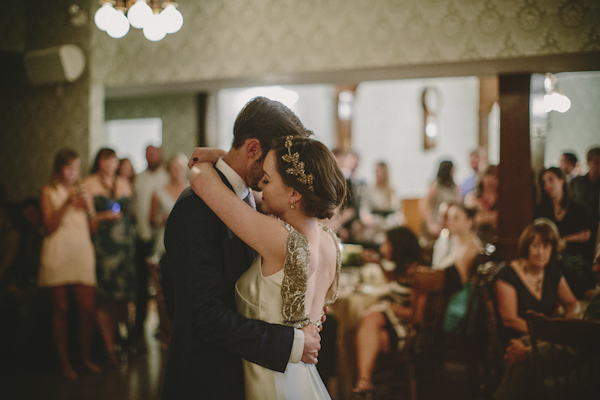 glamorous twenties rustic wedding in Alberta, Canada with photos by Gabe McClintock Photography | via junebugweddings.com glamorous twenties rustic wedding in Alberta, Canada with photos by Gabe McClintock Photography | via junebugweddings.com
