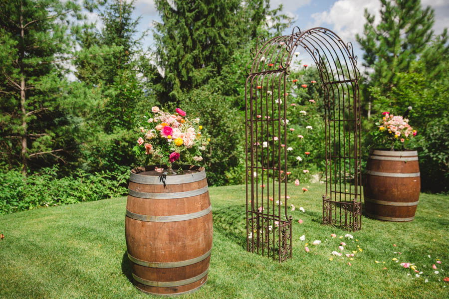 Boldly-Vibrant-Outdoor-Wedding-Ontario-33