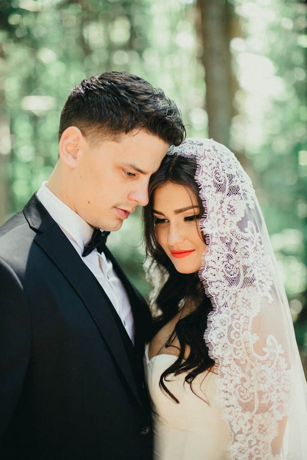 positively-elegant-gatsby-inspired-wedding-at-the-stanley-park-pavilion-12-600x900