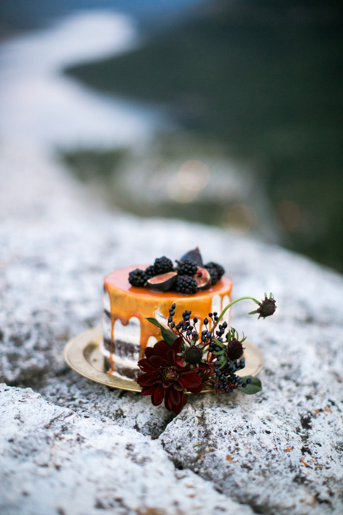 ntimate-mountaintop-wedding-inspiration-at-waterton-lakes-national-park-21