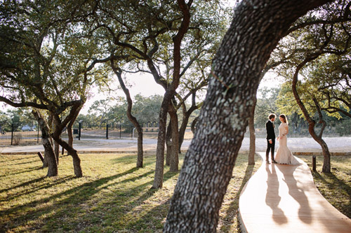 rustic wedding in Austin, Texas at the Memory Lane Event Center, photos by Caroline + Ben Photography | via junebugweddings.com rustic wedding in Austin, Texas at the Memory Lane Event Center, photos by Caroline + Ben Photography | via junebugweddings.com