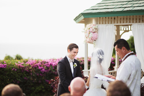 Pretty, classic, pink wedding in Maui from Sweet Pea Events with photos by Sarah & Rocky Photography | via junebugweddings.com Pretty, classic, pink wedding in Maui from Sweet Pea Events with photos by Sarah & Rocky Photography | via junebugweddings.com