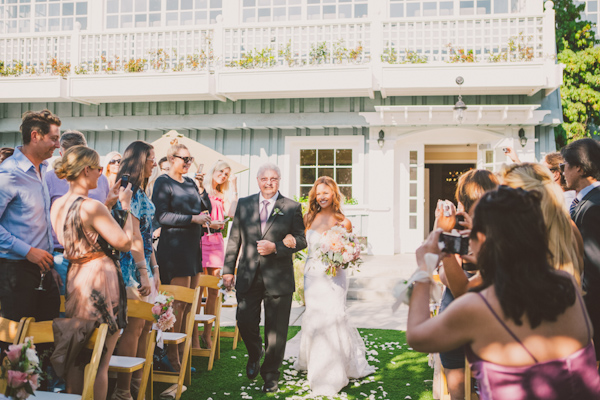 lovely Manhattan Beach wedding by Grand Engagements Wedding Planning and Design with photos by Closer to Love Photography | via junebugweddings.com lovely Manhattan Beach wedding by Grand Engagements Wedding Planning and Design with photos by Closer to Love Photography | via junebugweddings.com