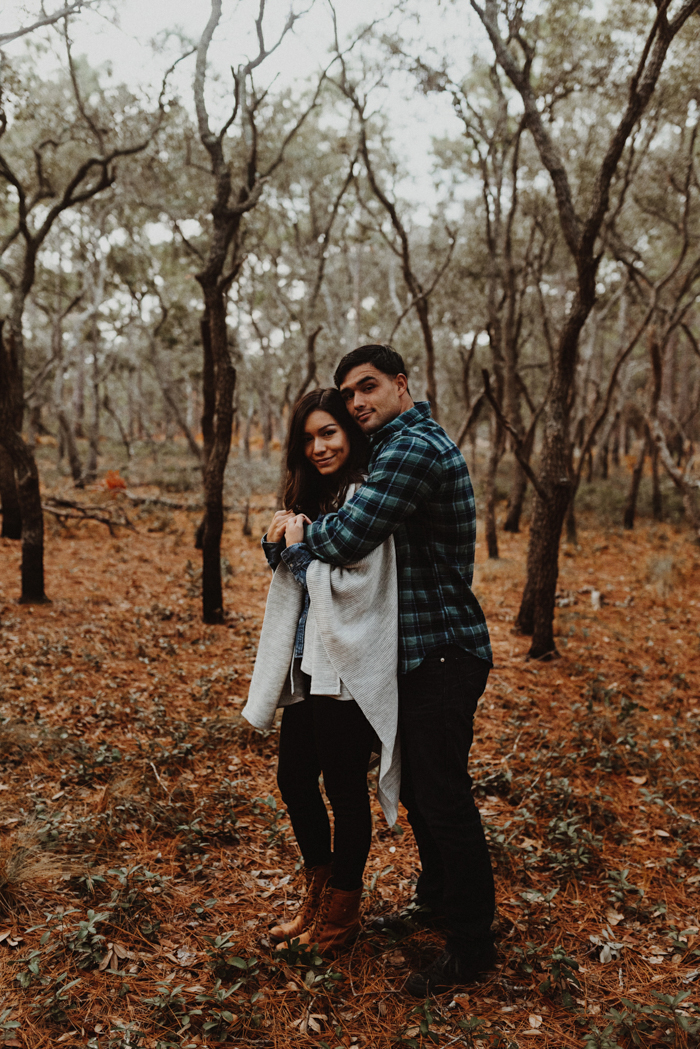 cozy-campfire-engagement-session-at-carolina-beach-state-park-6