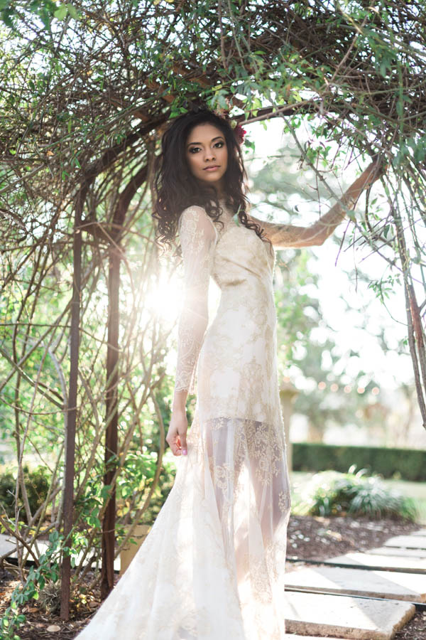 Texas-Bohemian-Wedding-Style-Laguna-Gloria-Holly-Kringer-Photography (20 of 30)