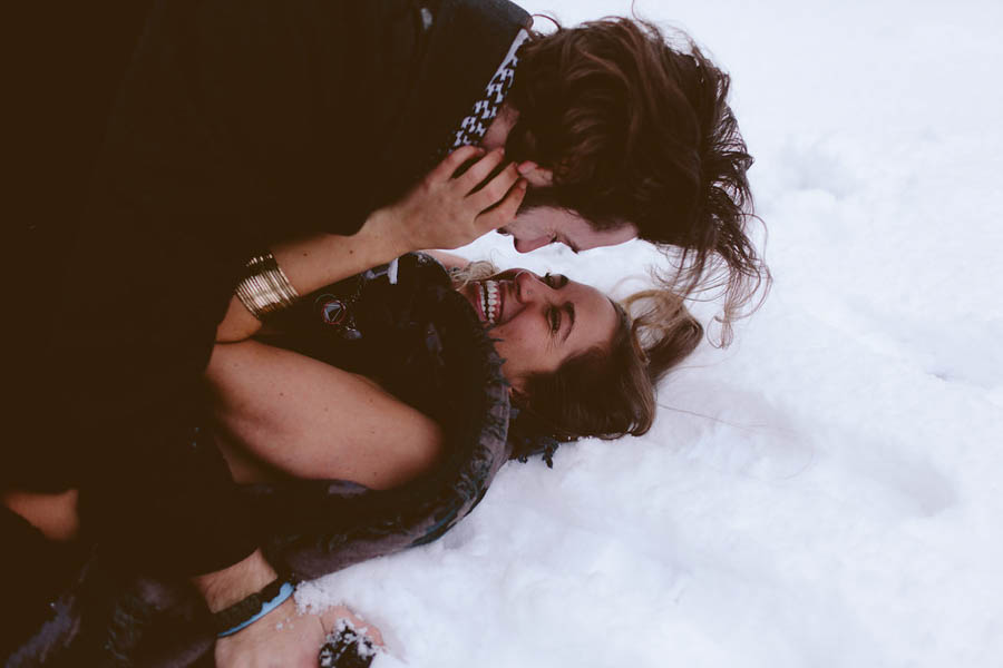 Snowy-Couple-Session-at-Mt-Baker-Alexandra-Celia-28