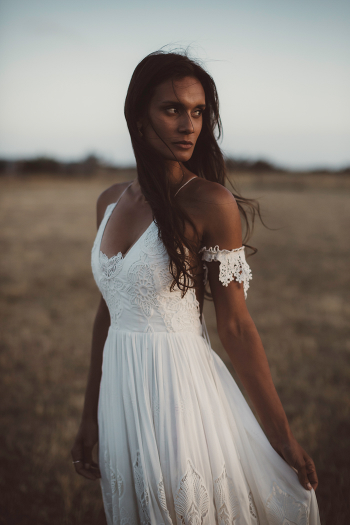 relaxed-waterfront-new-zealand-wedding-at-the-longbeach-estate-44