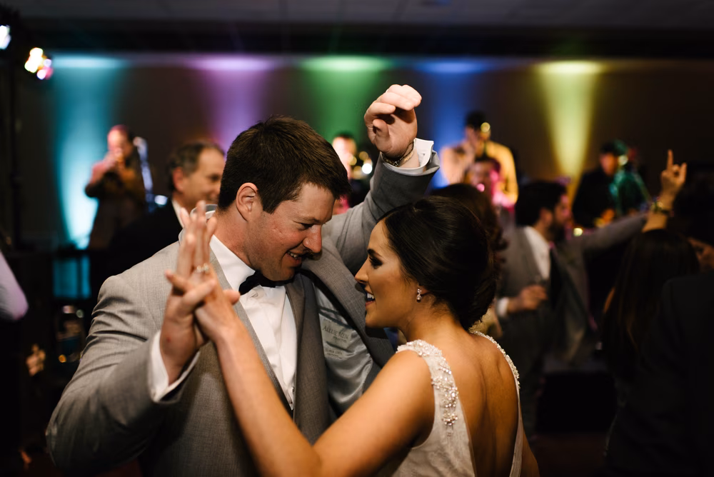Chic-Wedding-Lafayette-Louisiana-Erin-Geoffrey-Photography (20 of 23)