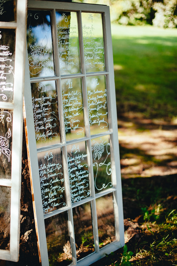 laid-back summer wedding with photos by Amanda Marie Studios | via junebugweddings.com laid-back summer wedding with photos by Amanda Marie Studios | via junebugweddings.com