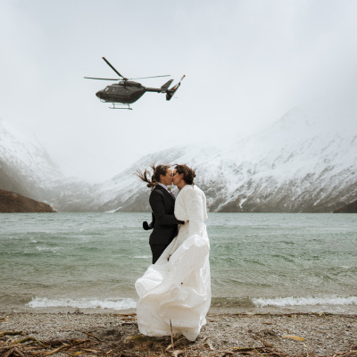 Adventurous helicopter mountain elopement at Lake Lochnagar, Queenstown, New Zealand