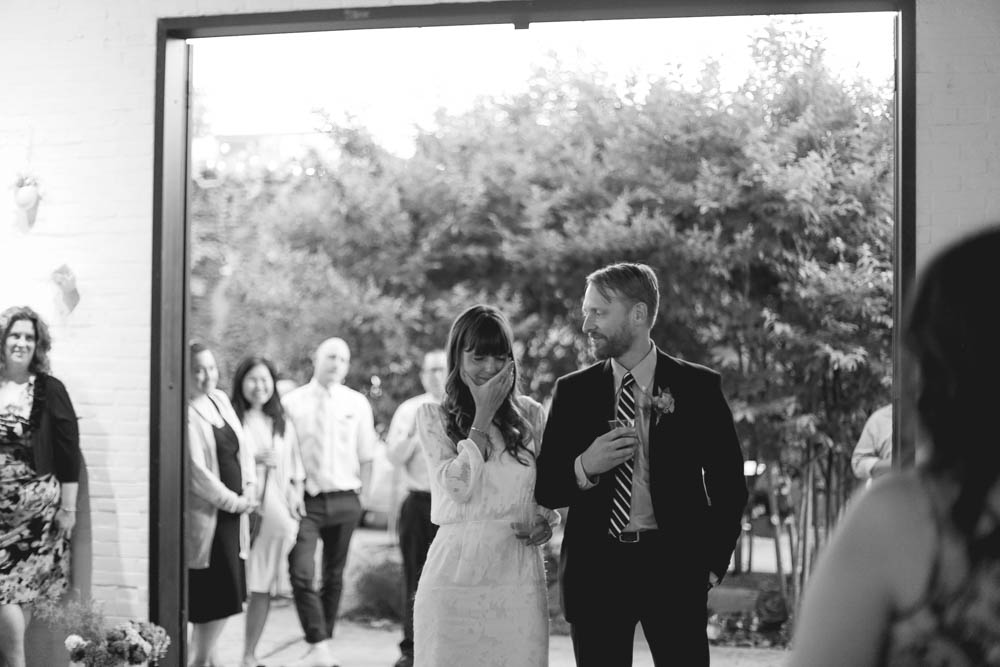 Casual-Minimalist-Wedding-at-Sky-Gallery (23 of 24)