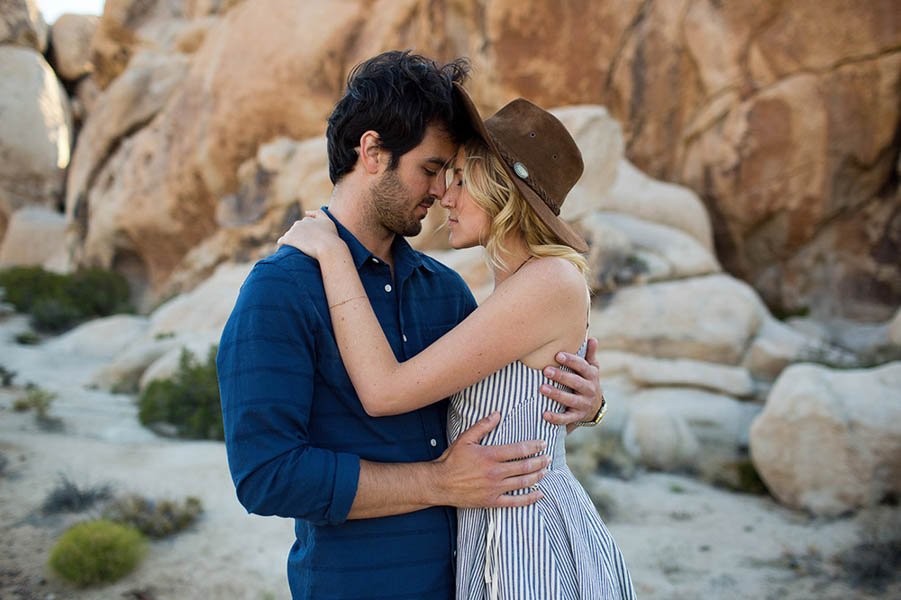 Intimate-Joshua-Tree-Engagement-Photos-Dustin-Cantrell-27