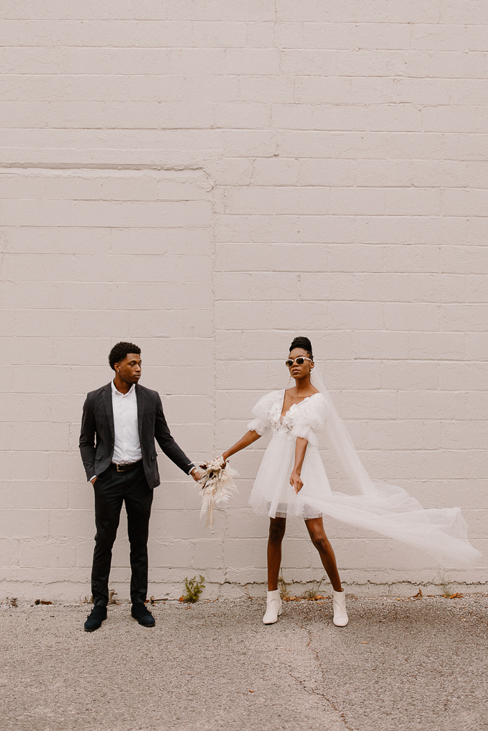 Striking And Simple Elopement Shoot | Junebug Weddings
