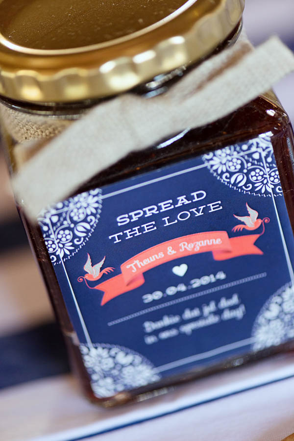 creative wedding favors, spread the love jam creative wedding favors, spread the love jam