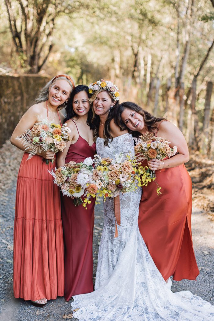 7 Ways to Help Your Bridesmaids Save Money | Junebug Weddings