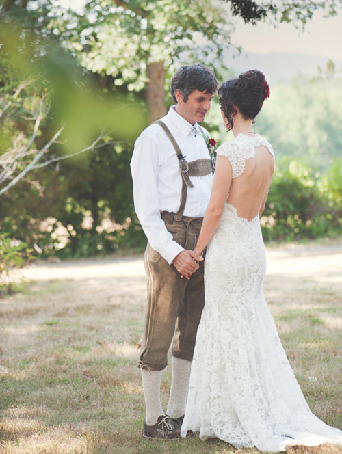 creative multicultural wedding in Virginia at the Sevenoaks Retreat Center, photos by Nine Photography | JunebugWeddings.com creative multicultural wedding in Virginia at the Sevenoaks Retreat Center, photos by Nine Photography | JunebugWeddings.com