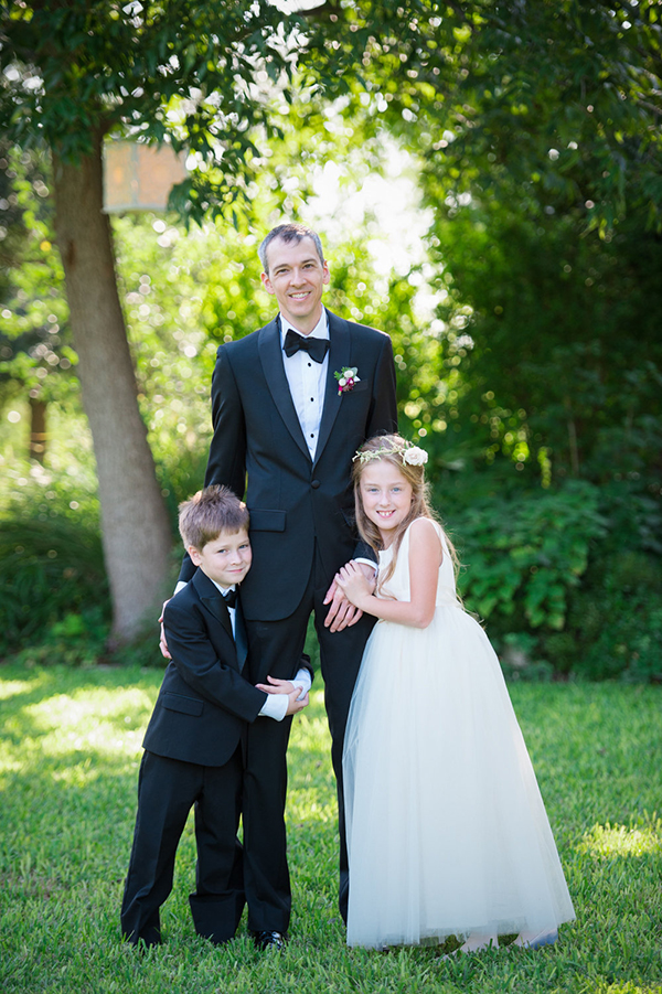 romantic and lush pink wedding, photo by matthew moore photography | via junebugweddings.com romantic and lush pink wedding, photo by matthew moore photography | via junebugweddings.com