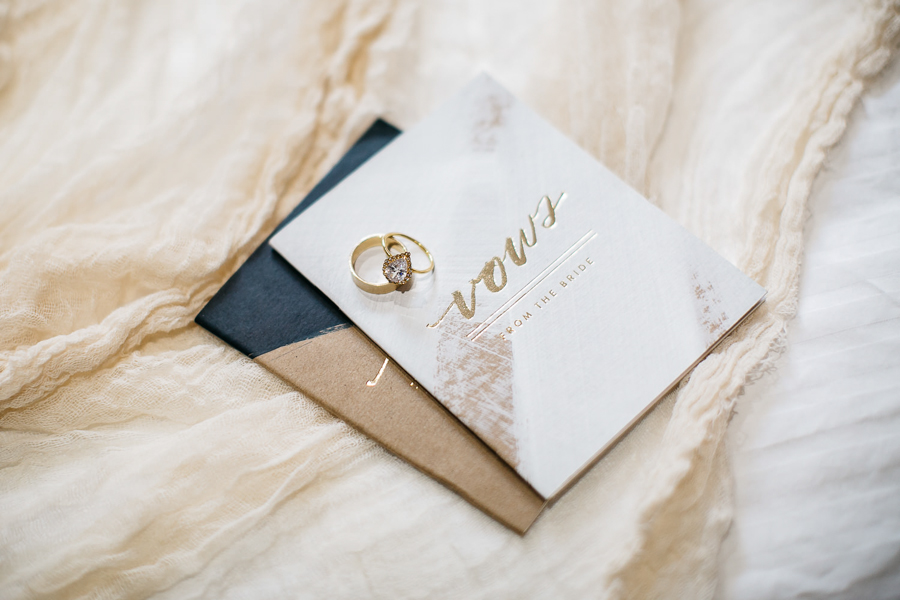 from-the-brooklyn-bridge-to-central-park-this-nyc-elopement-took-our-breath-away-1
