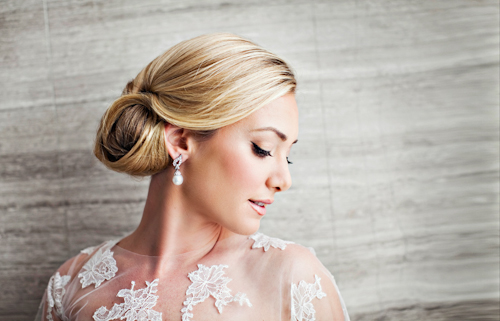 glamorous wedding by Mindy Weiss with red rose decor at Hotel Bel Air, photos by Joy Marie Photography | junebugweddings.com glamorous wedding by Mindy Weiss with red rose decor at Hotel Bel Air, photos by Joy Marie Photography | junebugweddings.com