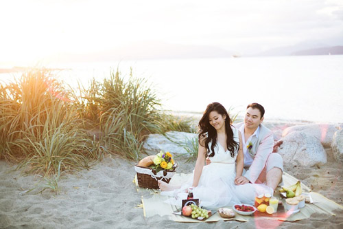 summer engagement photos by Kunioo | via junebugweddings.com summer engagement photos by Kunioo | via junebugweddings.com