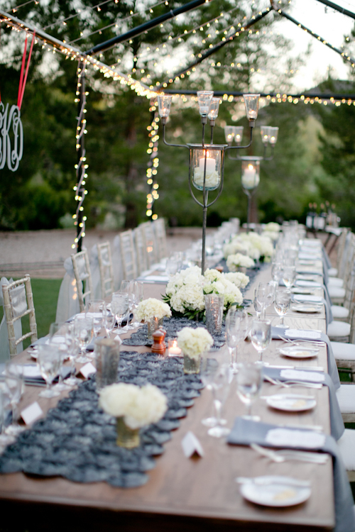 grey and coral wedding at Paradise Valley Country Club in Arizona with Photos by Jennifer Bowen Photography | via junebugweddings.com grey and coral wedding at Paradise Valley Country Club in Arizona with Photos by Jennifer Bowen Photography | via junebugweddings.com