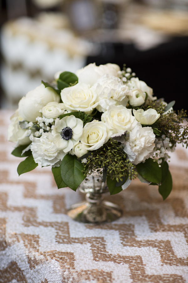 black, white, gold and silver New Year's Eve wedding, photos by Asya Photography | via junebugweddings.com black, white, gold and silver New Year's Eve wedding, photos by Asya Photography | via junebugweddings.com