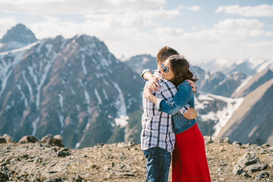 Surprise-Helicopter-Proposal-Icefields-Parkway-Darren-Roberts (3 of 24)
