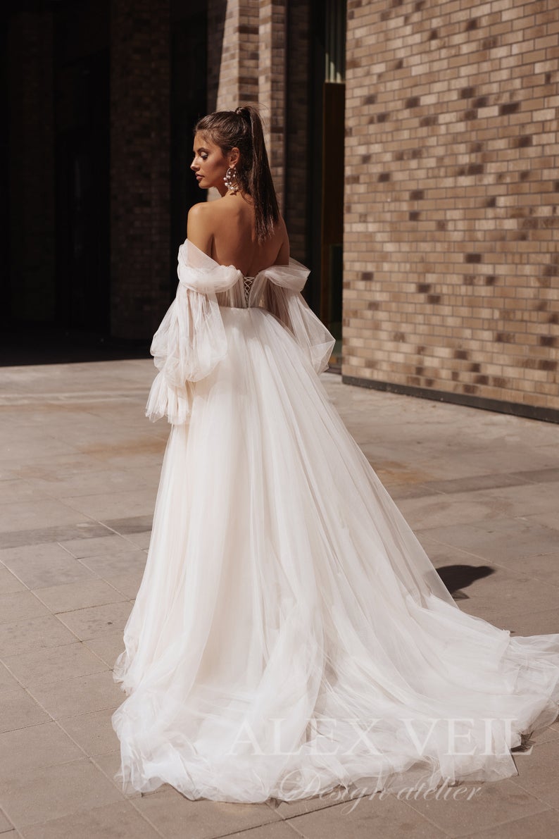 10 Best Etsy Wedding Dress Shops | Junebug Weddings