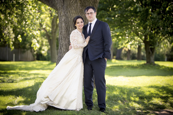 family focused traditional jewish wedding at Philadelphia Cricket Club in Pennsylvania, photo by Asya Photography | via junebugweddings.com family focused traditional jewish wedding at Philadelphia Cricket Club in Pennsylvania, photo by Asya Photography | via junebugweddings.com