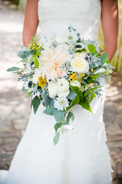Nautical and Secret Garden inspired wedding on San Juan Island with photos by Laurel McConnell Photography | junebugweddings.com Nautical and Secret Garden inspired wedding on San Juan Island with photos by Laurel McConnell Photography | junebugweddings.com
